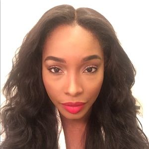 Meet your Posher, Deonna